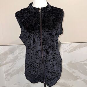 Sofibella Crushed Velvet Womens Golf Vest. Size XL. New with Tags